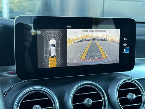 Certified 2022 Mercedes-Benz GLC 300 image 21