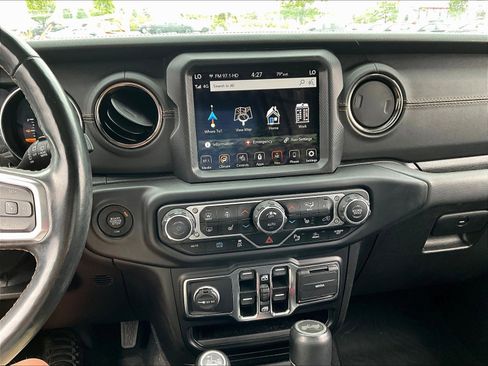 Used 2021 Jeep Wrangler Unlimited Sahara AWD/4WD image 15