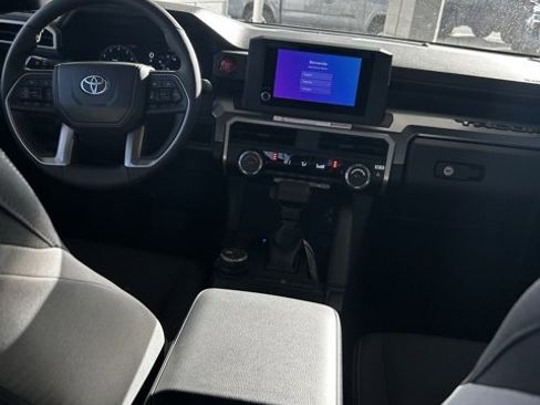 Used 2024 Toyota Tacoma TRD Off-Road image 23