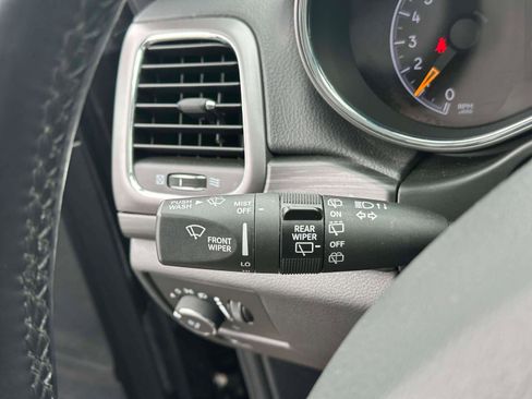 Used 2021 Jeep Grand Cherokee Freedom Edition image 22