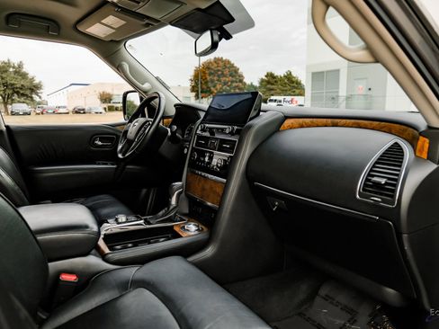 Used 2021 Nissan Armada SL w/ Captain's Chairs Package image 40