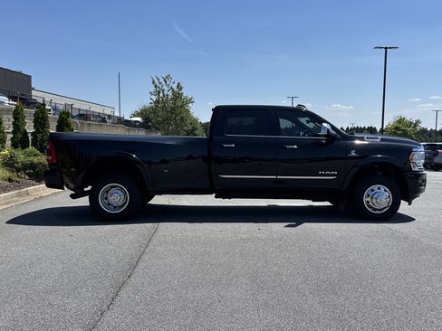 Used 2019 RAM 3500 Limited w/ Max Tow Package AWD/4WD image 11
