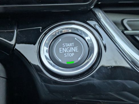 New 2025 Chevrolet Trax RS w/ Driver Confidence Package image 23