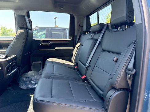 New 2026 GMC Sierra 3500 Denali w/ Denali Reserve Package AWD/4WD image 25