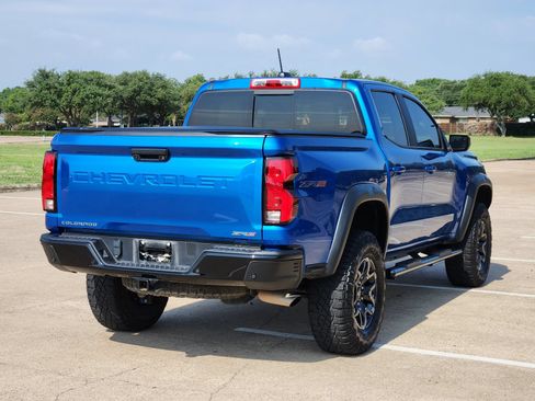 Used 2024 Chevrolet Colorado ZR2 w/ Safety Package AWD/4WD image 6