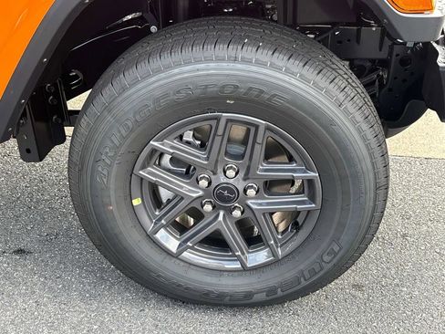 New 2025 Jeep Gladiator Sport image 39