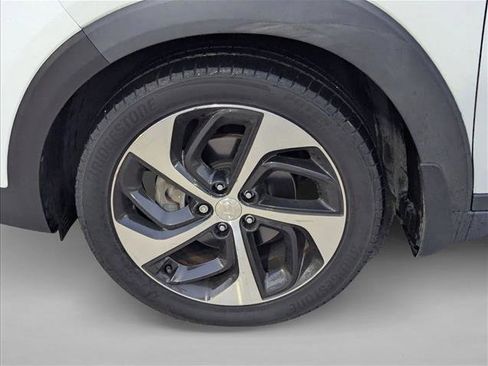 Used 2016 Hyundai Tucson Limited w/ Option Group 03 image 6