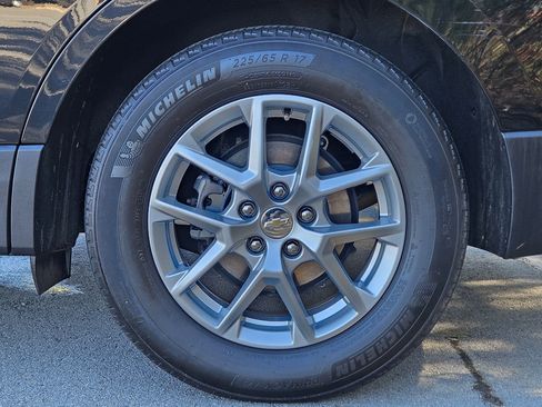 Used 2024 Chevrolet Equinox LT image 28