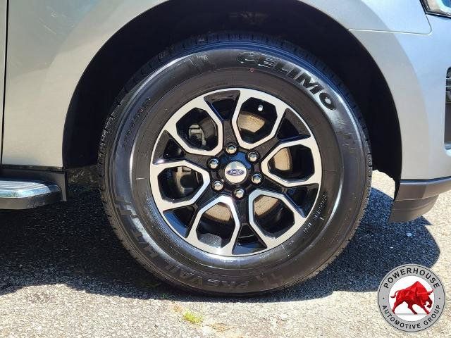 Certified 2023 Ford Expedition XLT AWD/4WD image 11