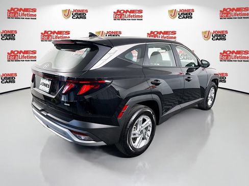 Certified 2025 Hyundai Tucson SE AWD/4WD image 16