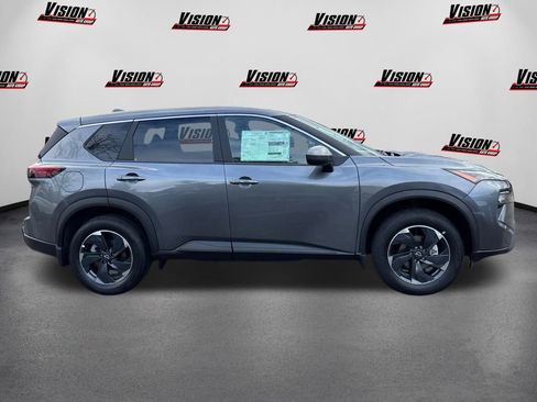 New 2026 Nissan Rogue SV image 4