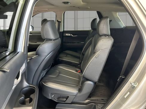 Used 2025 Hyundai Palisade Limited FWD image 10