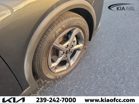 Certified 2025 Kia K4 FWD image 7