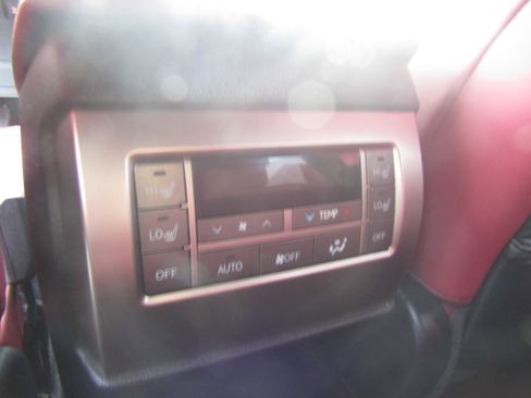 Used 2021 Lexus GX 460 Premium w/ Premium Package image 12