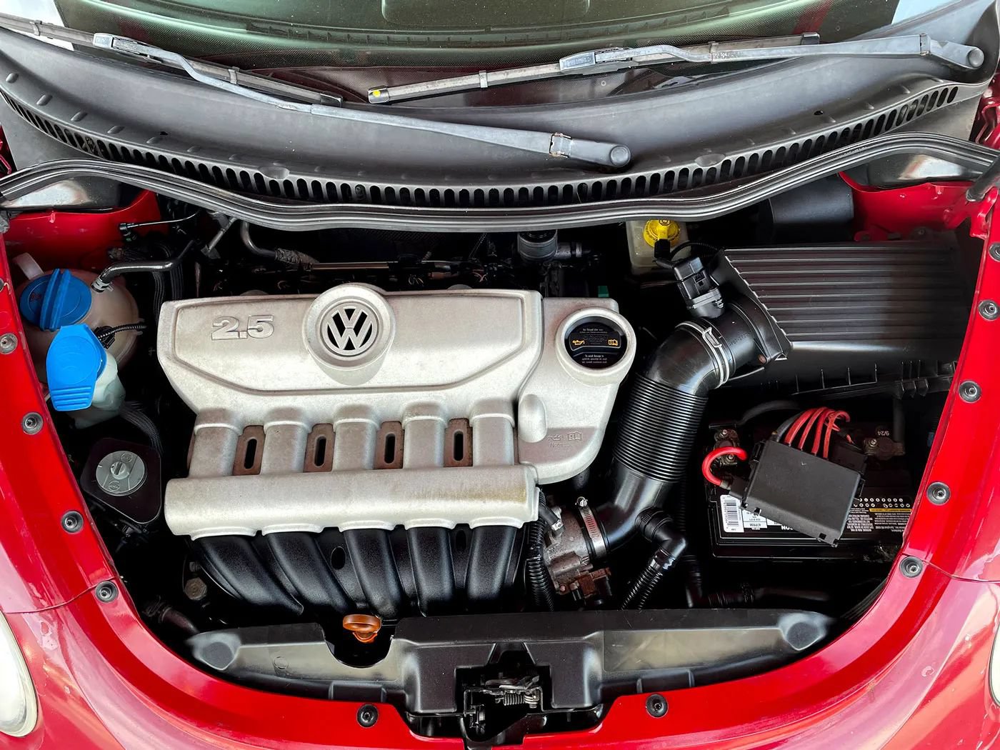 Used 2010 Volkswagen Beetle Coupe FWD image 15