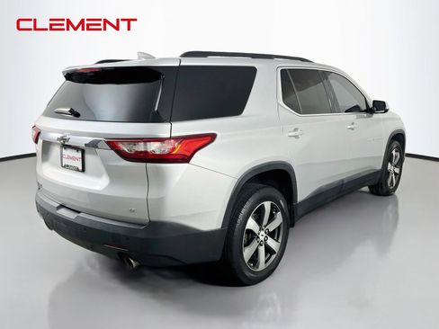 Used 2019 Chevrolet Traverse LT w/ LT Premium Package FWD image 7