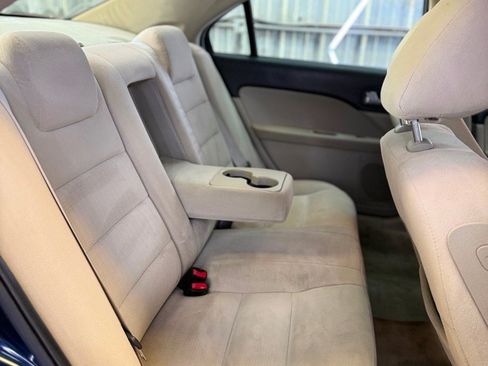Used 2009 Ford Fusion SE FWD image 33