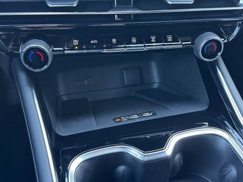 New 2026 Chevrolet Traverse RS image 15