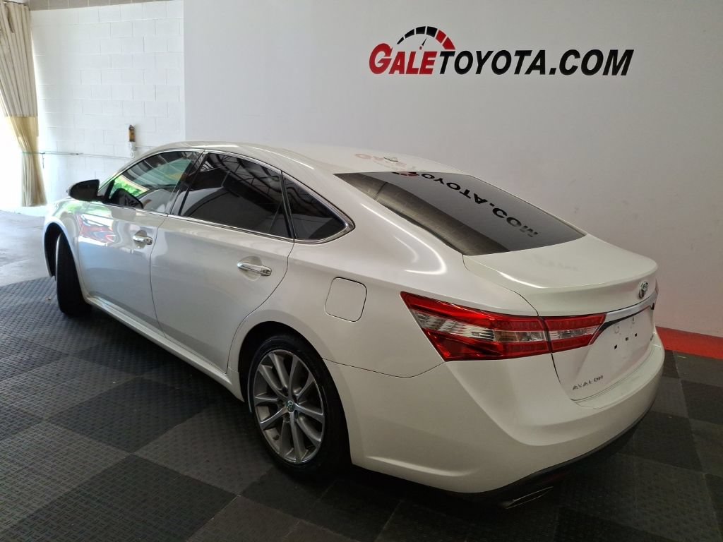 Used 2015 Toyota Avalon XLE Touring FWD image 10
