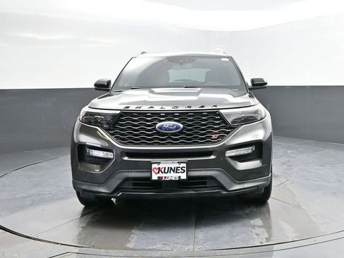 Used 2020 Ford Explorer ST image 2