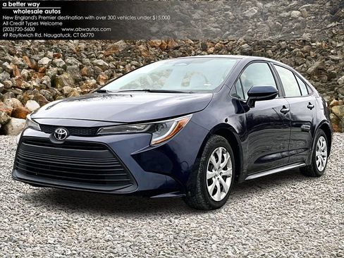 Used 2023 Toyota Corolla LE FWD image 1