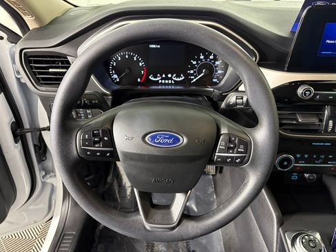 Certified 2020 Ford Escape SE image 16