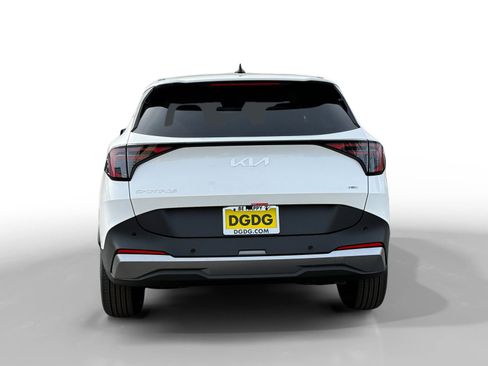 New 2026 Kia Sportage LX image 4