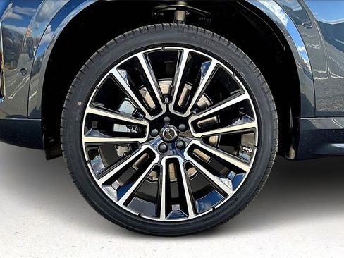 New 2026 Volvo XC90 B6 Ultra w/ Protection Package image 13