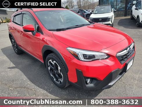 Used 2022 Subaru Crosstrek 2.5i Limited w/ Moonroof Package 2 AWD/4WD image 2