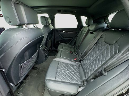 Used 2023 Audi SQ5 Premium Plus w/ Premium Plus Package image 16