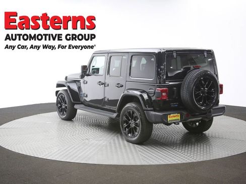 Used 2025 Jeep Wrangler Unlimited Sahara AWD/4WD image 60