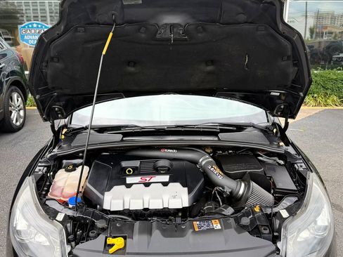 Used 2014 Ford Focus ST w/ Equipment Group 202A FWD image 39