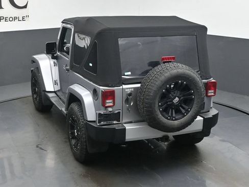 Used 2013 Jeep Wrangler Sahara w/ Dual Top Group AWD/4WD image 36