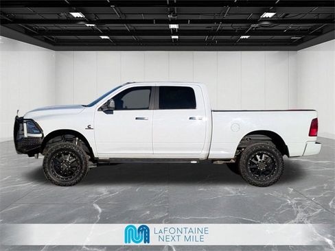 Used 2018 RAM 2500 SLT image 2