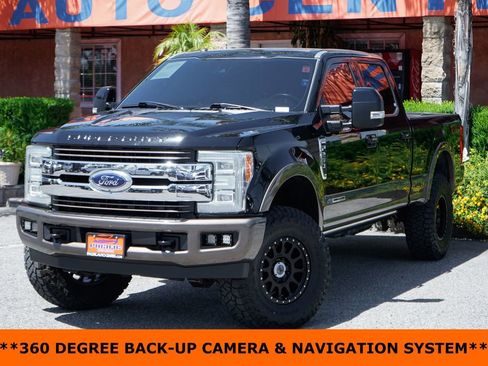 Used 2017 Ford F250 King Ranch w/ King Ranch Ultimate Package image 4