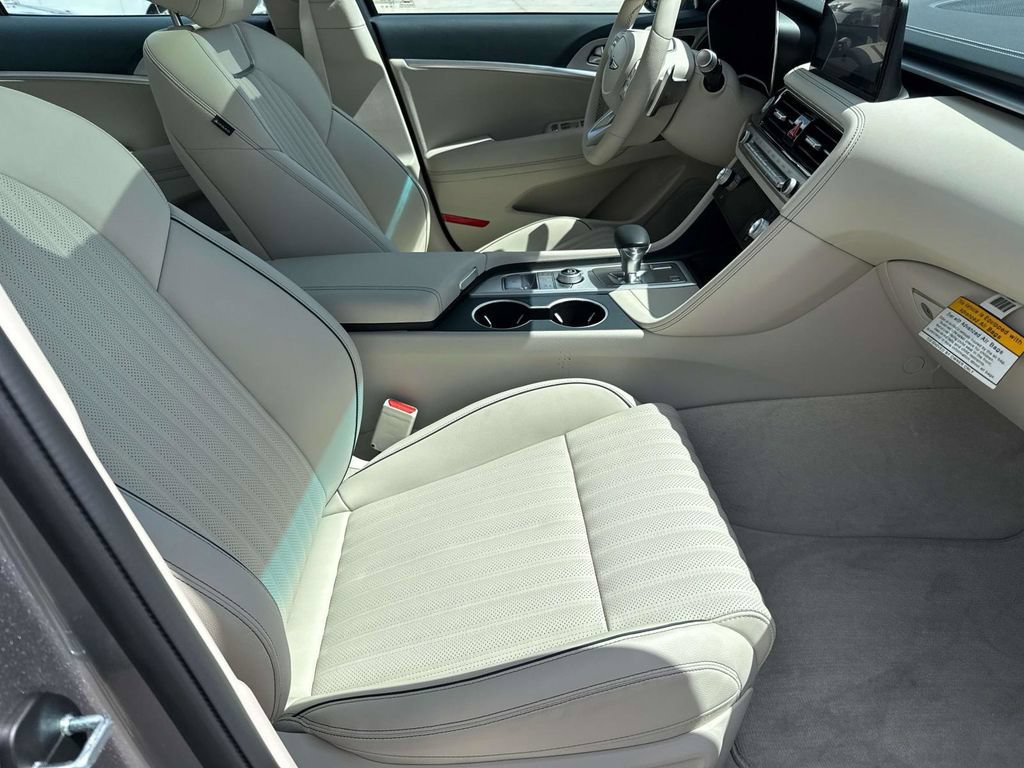 Used 2026 Genesis G70 2.5T Prestige RWD image 15