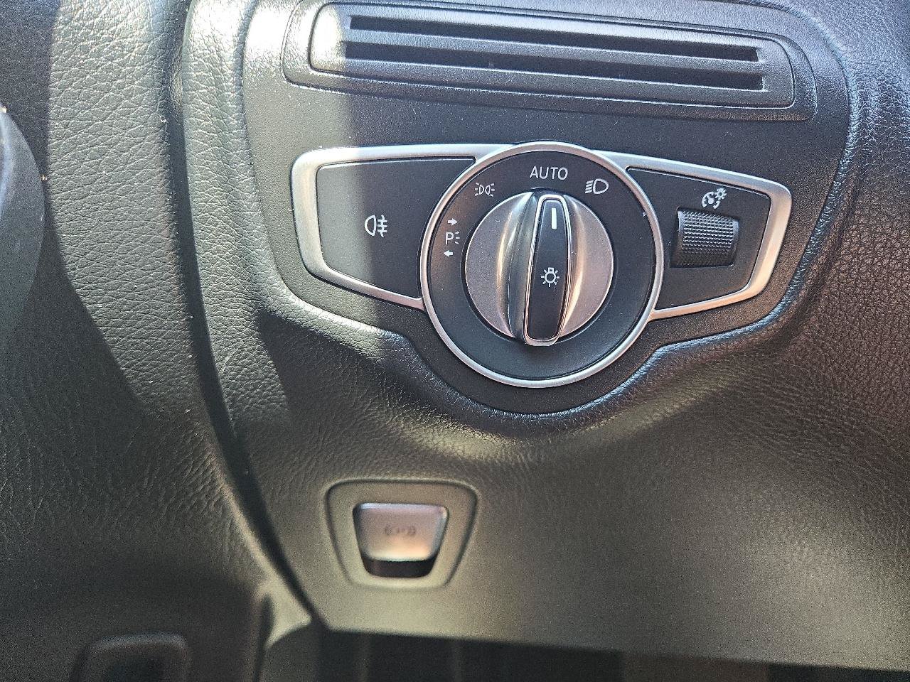 Used 2017 Mercedes-Benz GLC 300 w/ Premium 1 Package image 27