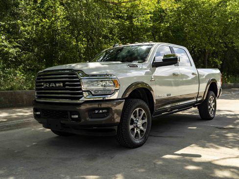 Used 2022 RAM 2500 Limited AWD/4WD image 5