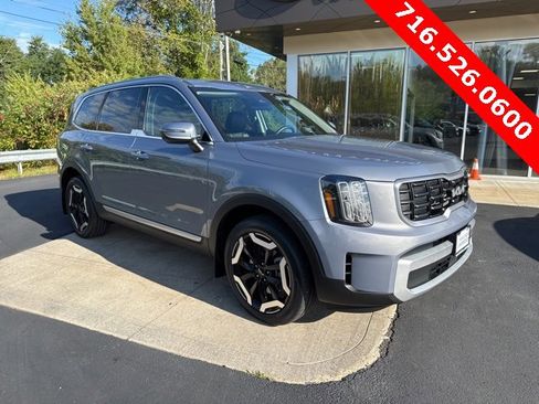 Used 2024 Kia Telluride S image 4