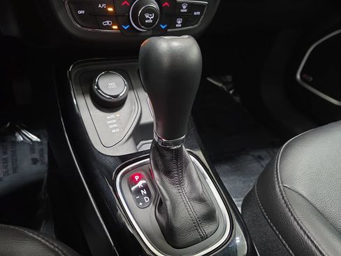 Used 2019 Jeep Compass Latitude AWD/4WD image 23