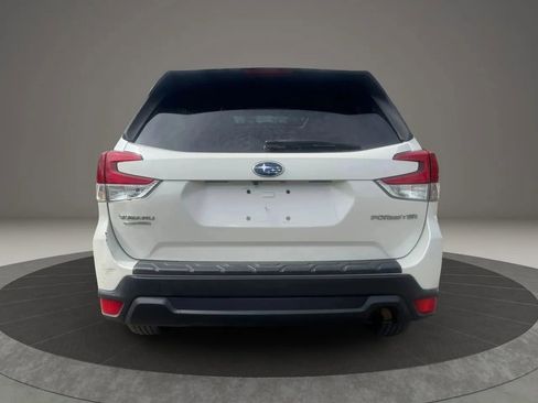 Used 2019 Subaru Forester Premium AWD/4WD image 6