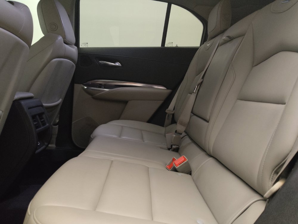 Used 2019 Cadillac XT4 Luxury FWD image 18