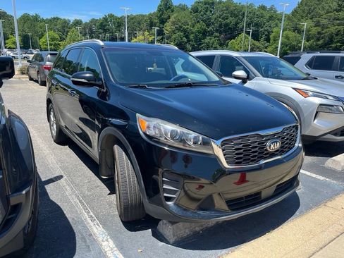 Used 2020 Kia Sorento LX w/ LX I4 Convenience Package FWD image 4