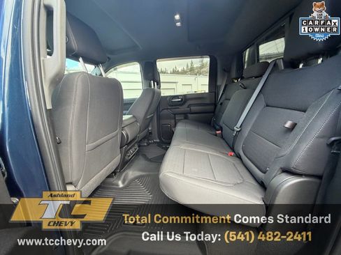 Certified 2022 Chevrolet Silverado 2500 LT w/ Convenience Package image 12