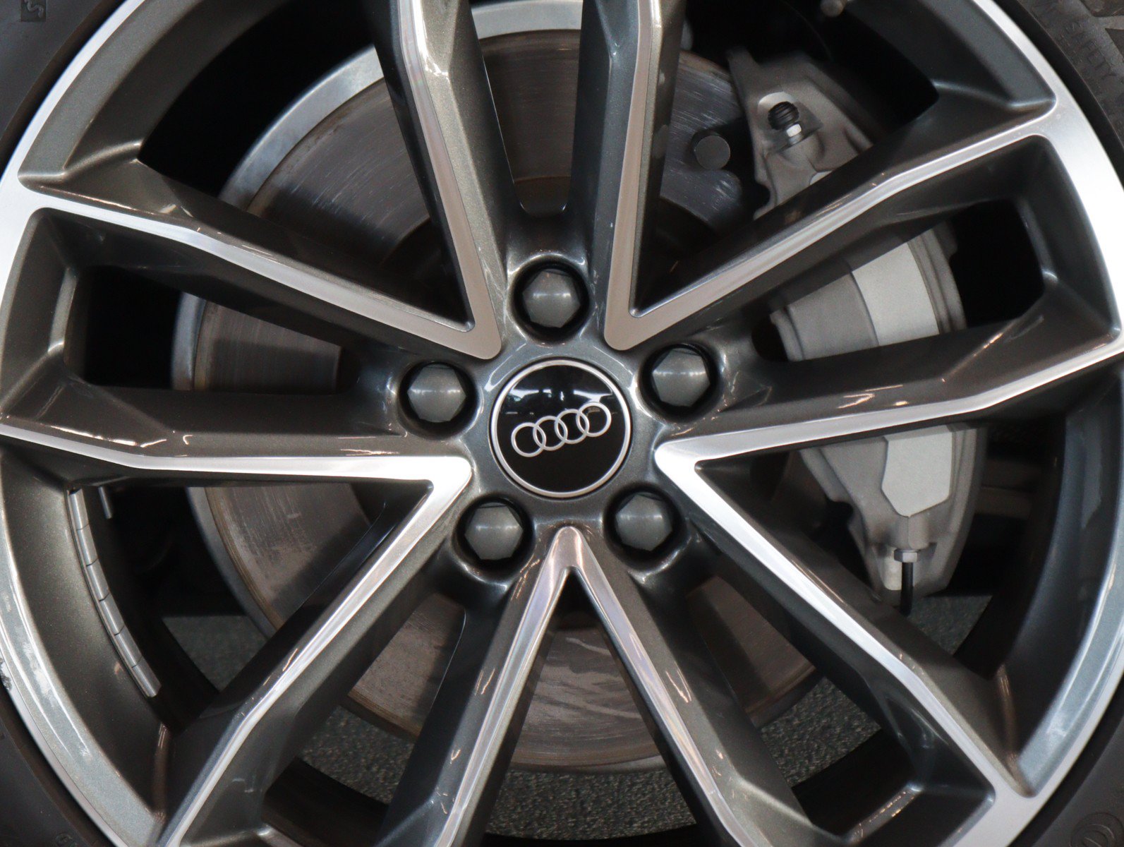 Used 2023 Audi A5 2.0T Premium w/ Convenience Package AWD/4WD image 7