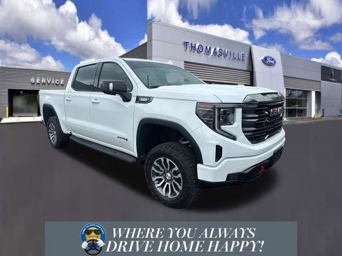 Used 2023 GMC Sierra 1500 AT4 w/ AT4 Premium Package AWD/4WD image 1