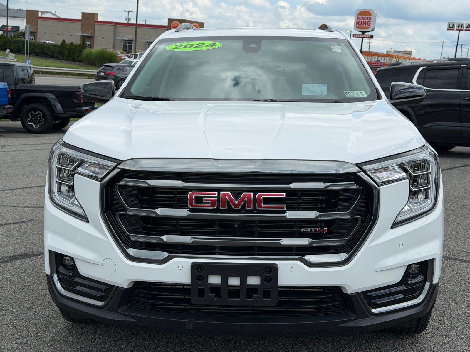 Used 2024 GMC Terrain AT4 w/ Tech Package AWD/4WD image 9