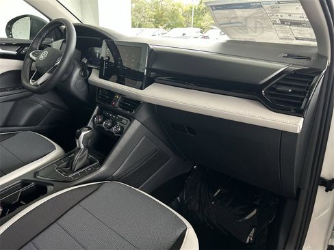 New 2026 Volkswagen Taos S image 31