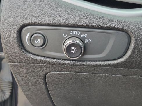Used 2023 Chevrolet Malibu LT FWD image 16