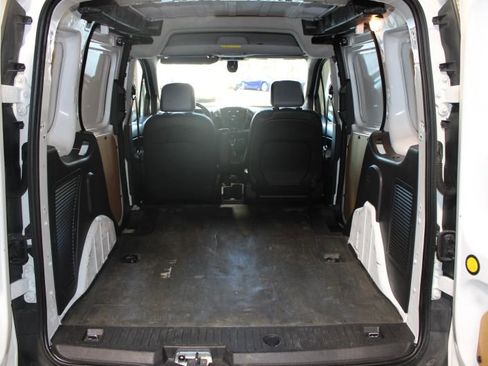 Used 2017 Ford Transit Connect XL image 3